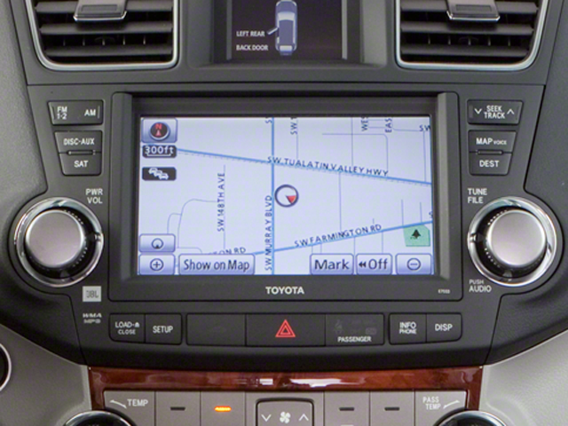 2013 Toyota Highlander SE