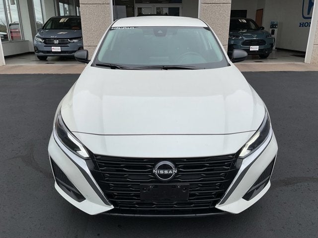 Used 2025 Nissan Altima SV with VIN 1N4BL4DWXSN405719 for sale in Duluth, Minnesota