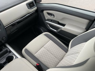 2024 Nissan Titan XD SV