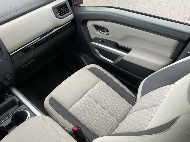 2024 Nissan Titan XD SV