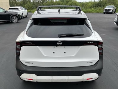 2026 Nissan Kicks SV