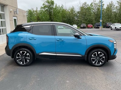 2025 Nissan Kicks SR