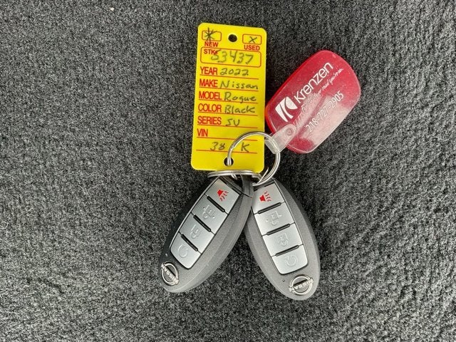 2022 Nissan Rogue SV