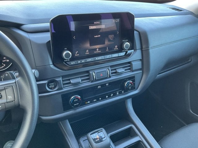 2025 Nissan Pathfinder S