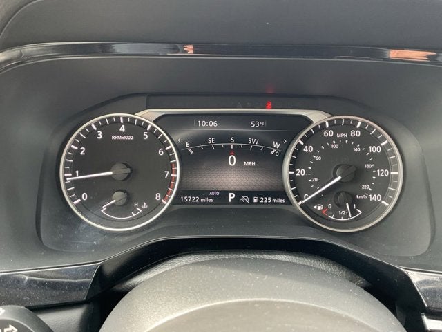 2025 Nissan Pathfinder SL