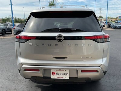 2025 Nissan Pathfinder SL