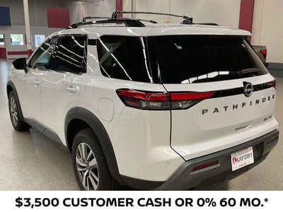 2026 Nissan Pathfinder SL