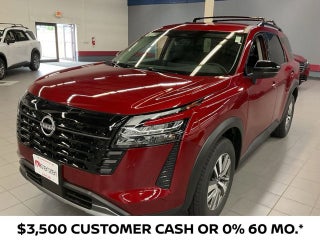2026 Nissan Pathfinder SL
