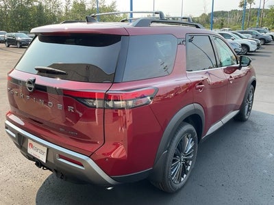 2026 Nissan Pathfinder SL