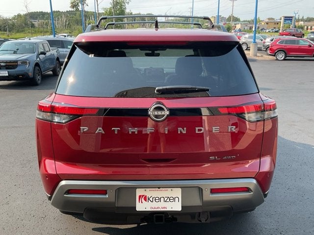 2026 Nissan Pathfinder SL