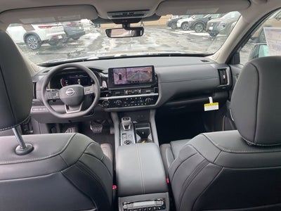 2026 Nissan Pathfinder SL