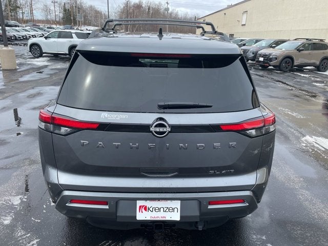2026 Nissan Pathfinder SL