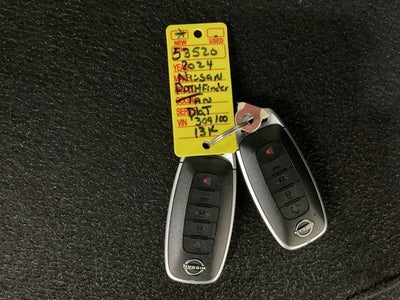 2024 Nissan Pathfinder Platinum