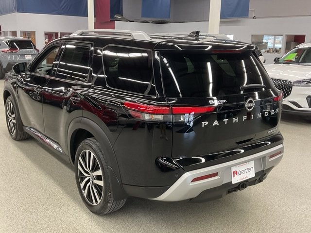 2025 Nissan Pathfinder Platinum