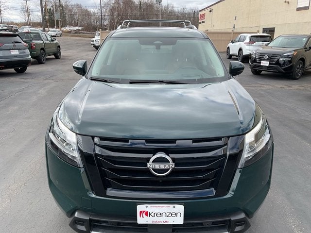 Used 2023 Nissan Pathfinder Platinum with VIN 5N1DR3DK3PC270087 for sale in Duluth, Minnesota