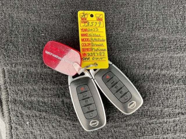 2023 Nissan Pathfinder Platinum