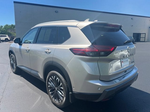 2025 Nissan Rogue SL
