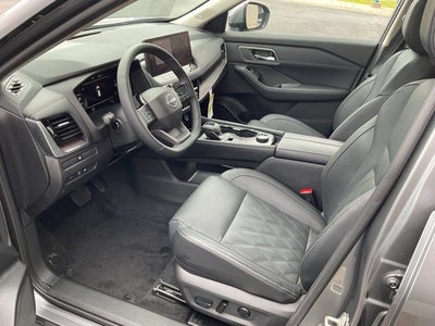 2025 Nissan Rogue Platinum