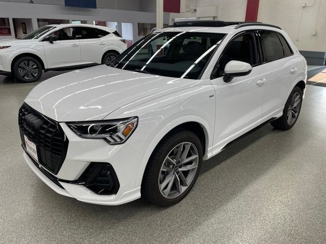 2024 Audi Q3 S line Premium Plus