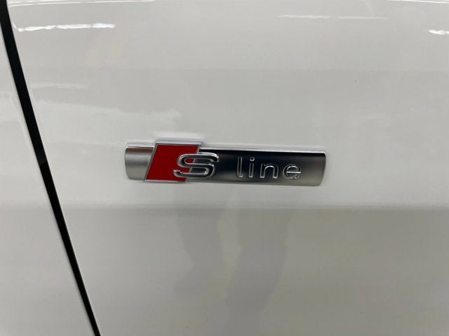 2024 Audi Q3 S line Premium Plus