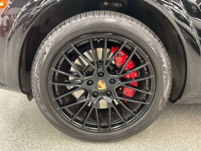 2023 Porsche Cayenne GTS